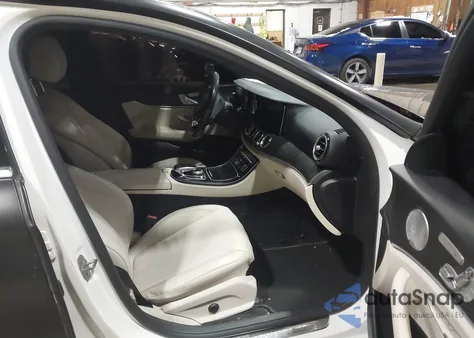 2017 Mercedes-Benz E 300 4Matic из США, поврежденный, VIN WDDZF4KB9HA099800